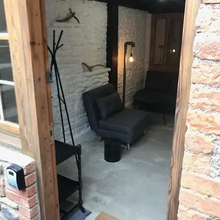 Apartment Lower Level Bristol