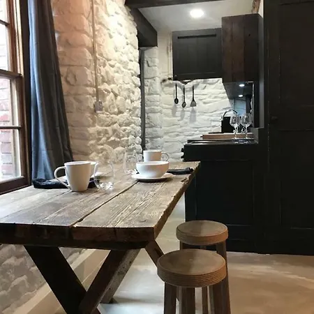 Apartment Lower Level Bristol